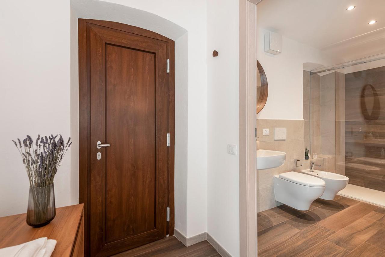 Porto Di Clanezzo Bed & Breakfast Exterior photo