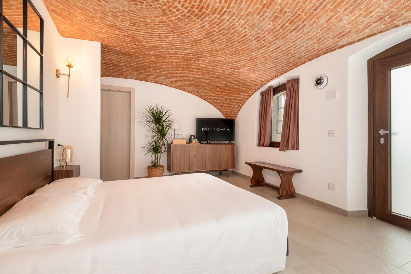Porto Di Clanezzo Bed & Breakfast Exterior photo
