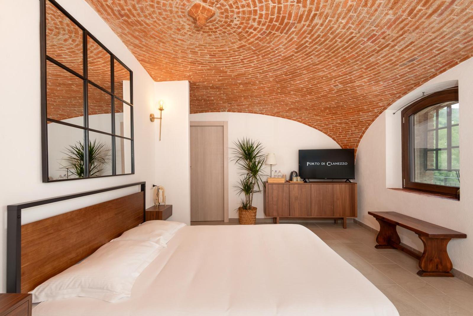 Porto Di Clanezzo Bed & Breakfast Exterior photo